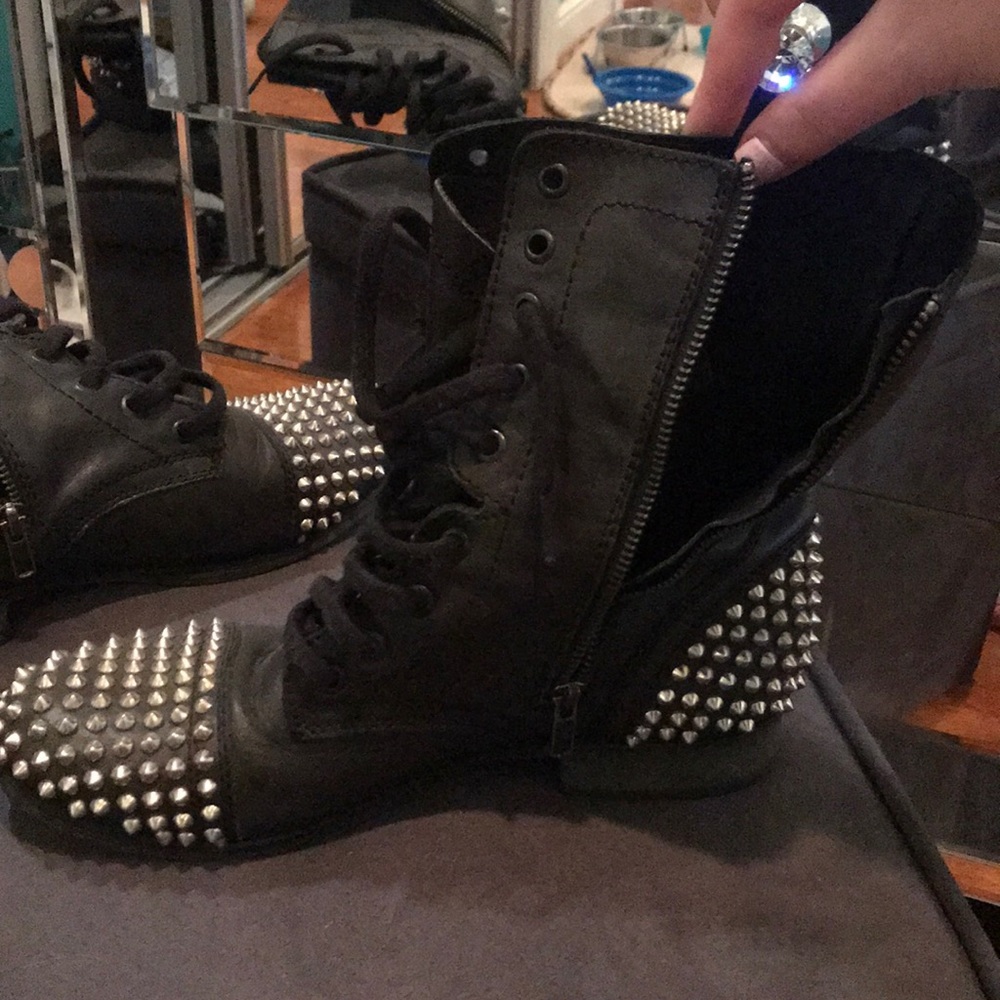 Combat boots 👢 Steve Madden!